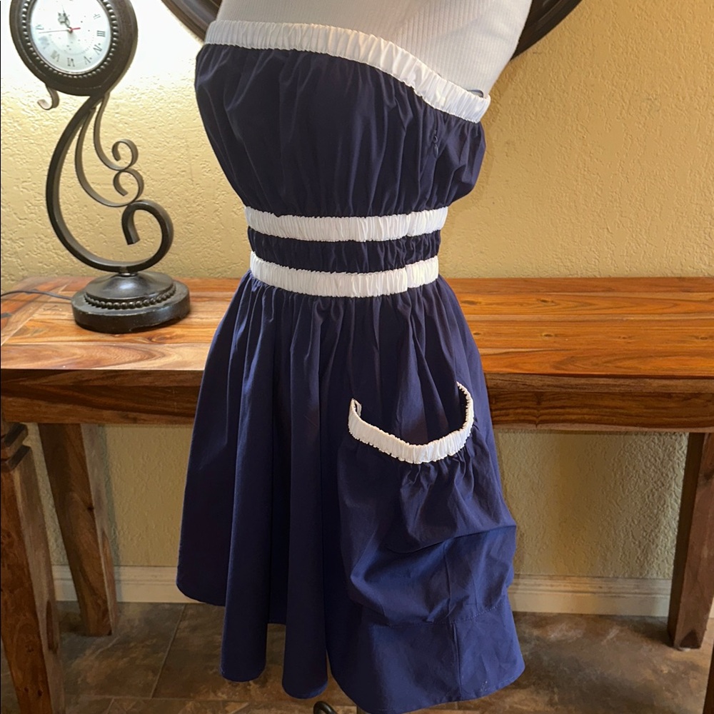 Strapless Blue and White Dress - Picture 4 of 8